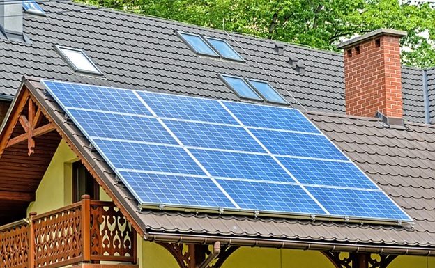 Is My Roof Suitable for a Solar Panel Installation? Your Questions Answered