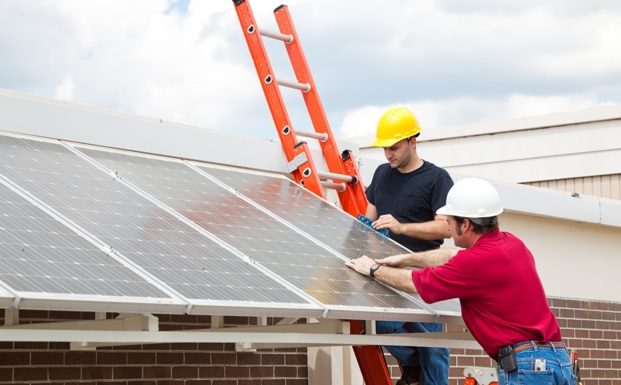 5 Reasons to Hire a Local Solar Installer