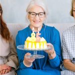 Top 7 Thoughtful And Useful Gifts For Grandmas (1)