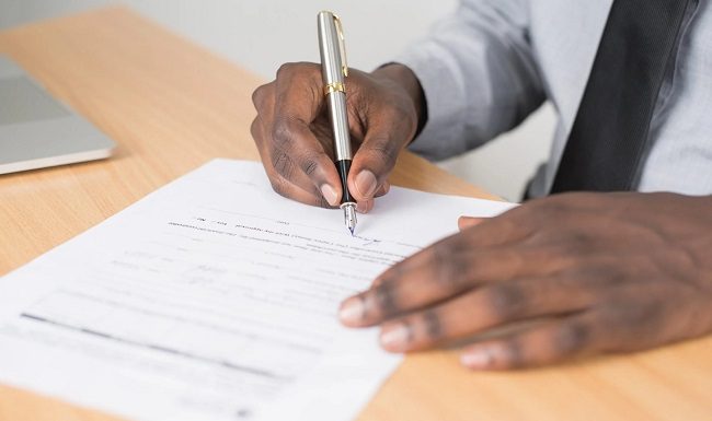 How to Choose the Best Immigration Lawyer for a Smooth Green Card Process