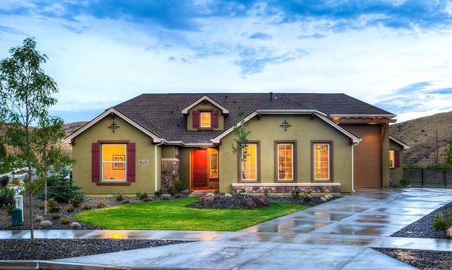 The Advantages of Working with a Real Estate Auction Company for Selling Your Property