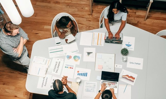 Expanding Horizons: A Business Guide to Reaching New Markets