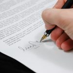 Key Strategies Queens Car Accident Lawyers Use to Maximize Settlements
