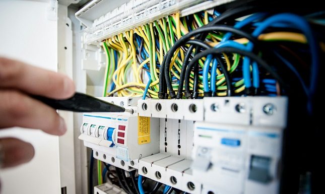 Precision in Production: How Custom Cables Enhance Manufacturing Efficiency