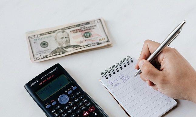 Five Key Reasons to Use a Simple Loan Calculator
