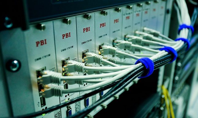 How Do Dedicated Servers Support High-Traffic Websites?