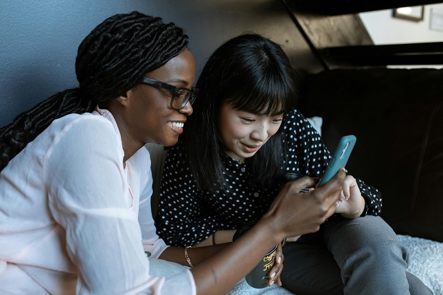 Real Time Chat Translation A Key Tool for Expanding Your Business