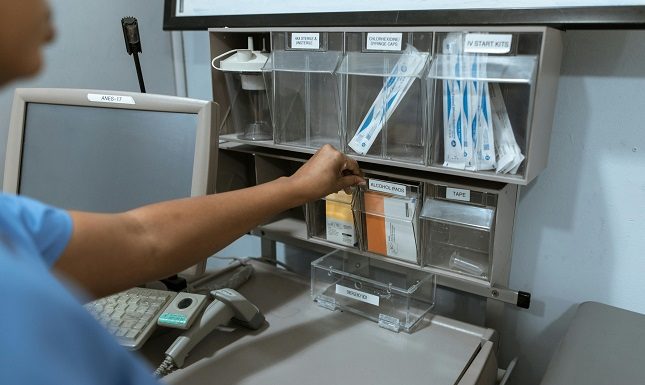 How Wire Storage Bins Enhance Efficiency In Healthcare And Medical Supply Storage