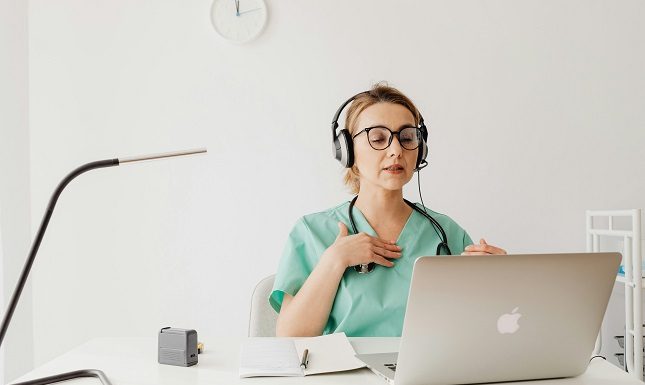 Why Remote Medical Staffing Is The Secret To Happier Patients And Less-Stressed Doctors