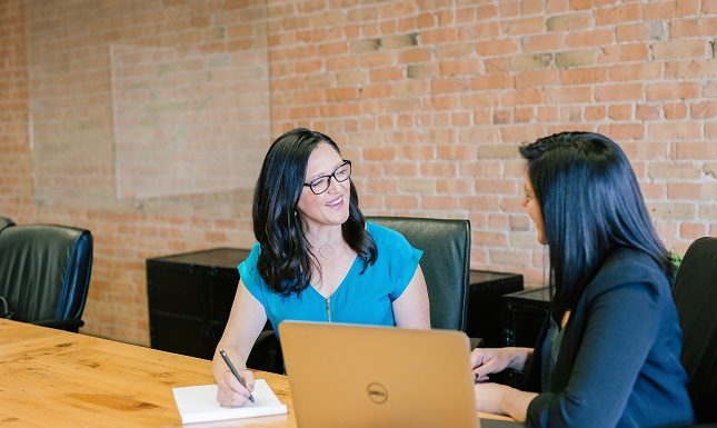 Trusted Financial Advisor? 5 Key Traits To Check Before Deciding