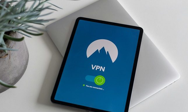 Essential Free VPN Handbook: How To Stay Safe On The Internet