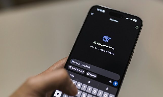 How AI Chatbots Improve Response Accuracy Over Time