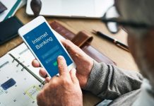 Different Ways Businesses Can Use Digital Banking To Improve Cash Flow