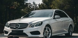 Beyond The Terminal: How Executive Car Services Ensure Seamless Airport Transfers