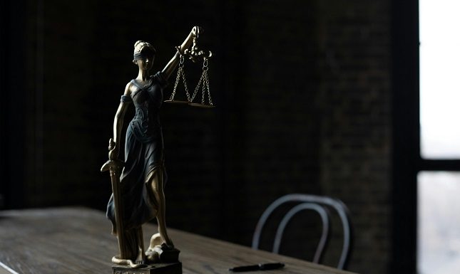 How A Criminal Defense Attorney Protects Your Rights