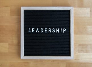 What Separates Leaders Who Plateau From Those Who Keep Developing