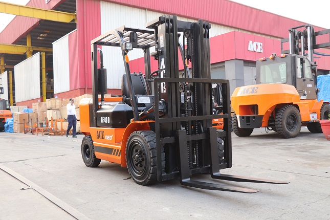 5 Industries That Benefit The Most From Electric Forklift Singapore Technology
