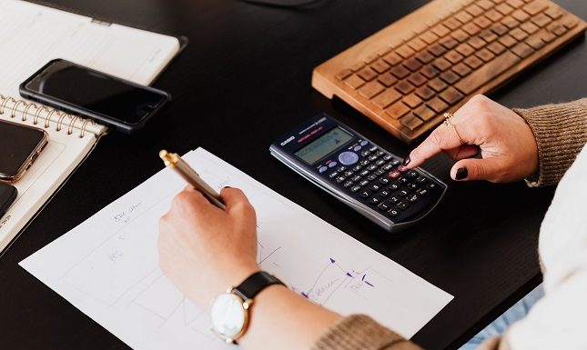 5 Signs Your Business Needs Professional Bookkeeping Services Right Now