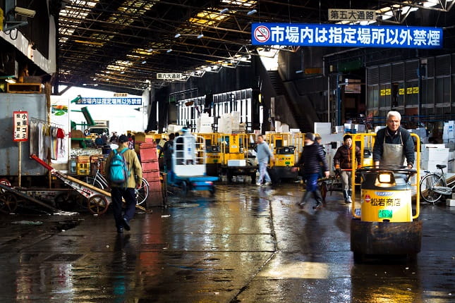 Proven Facility Maintenance Strategies For High-Traffic Warehouses (1)