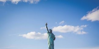 What NYC Businesses Need To Know About Shipping From Canada In 2026