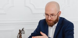 When Are Business Owners Personally Liable for Company Actions?