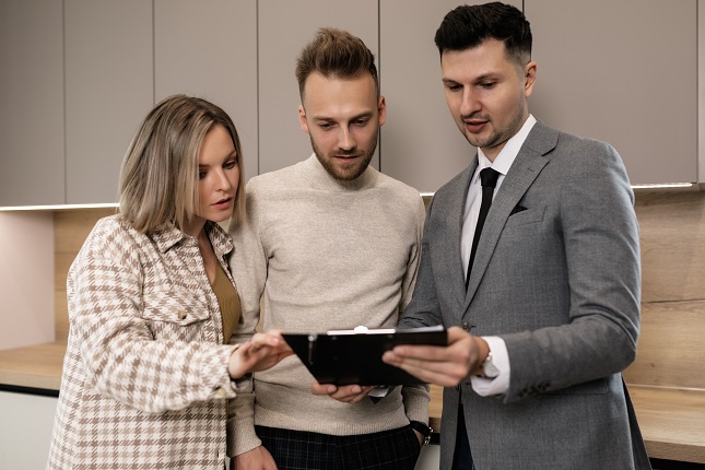 Why More Home Buyers Are Talking To Mortgage Advisors Before Looking At Houses