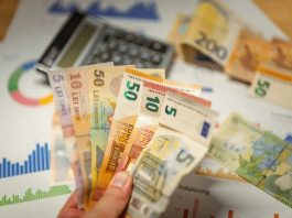 Financial Services Marketing Ideas: Which Ad Platforms Belong In Your Media Mix?
