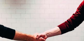 Managing Influencer Partnerships Like A Pro: 5 Strategies That Deliver Better Results Over Time