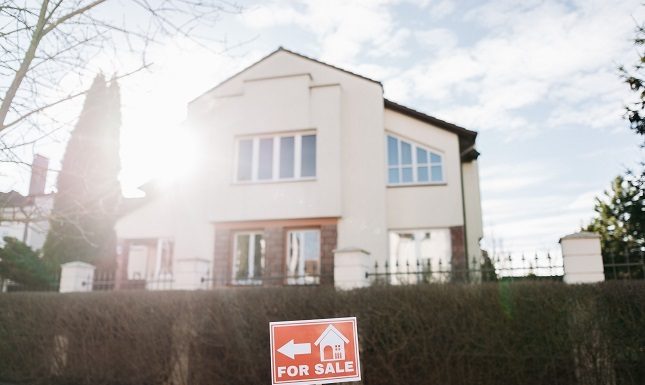 Selling a Home In McLean? Start With These Decluttering Steps