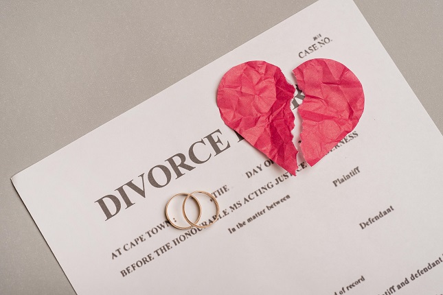 Signs It’s Time to Consult a Divorce Attorney