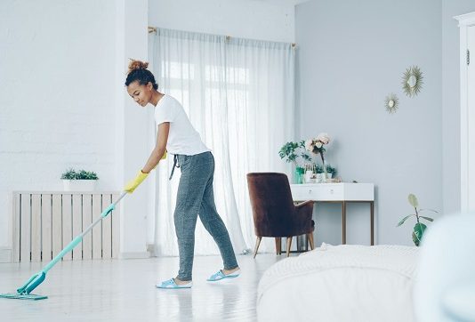 Simple Cleaning Habits That Make Your Home Feel Less Stressful