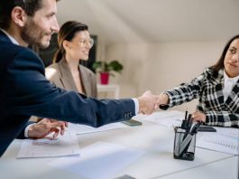 The Pros And Cons Of Establishing An LLC For Your Business
