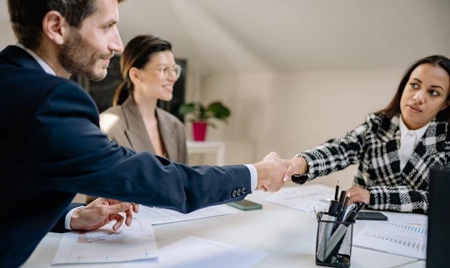 The Pros And Cons Of Establishing An LLC For Your Business