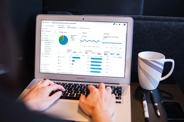 How Building Material Suppliers Can Capture High-Intent Search Traffic