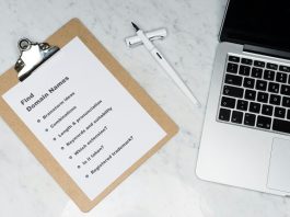 How Do You Choose A Profitable Domain Name?