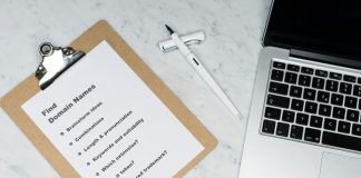 How Do You Choose A Profitable Domain Name?