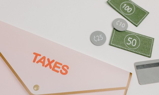 How Does Term Insurance Help You Save Tax Under 80C And 10(10D)?