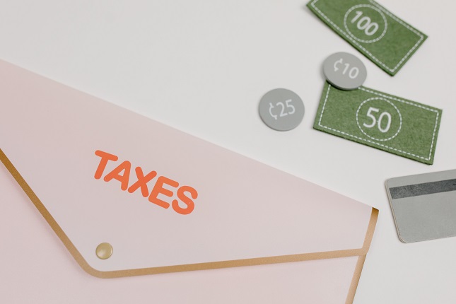 How Does Term Insurance Help You Save Tax Under 80C and 10(10D)