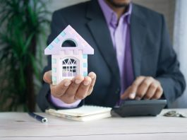 Is A Real Estate License Worth It? The Business Case For New Yorkers Thinking About the Leap