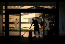 The ROI Of Investing In Professional Commercial Cleaning Services For Your Business
