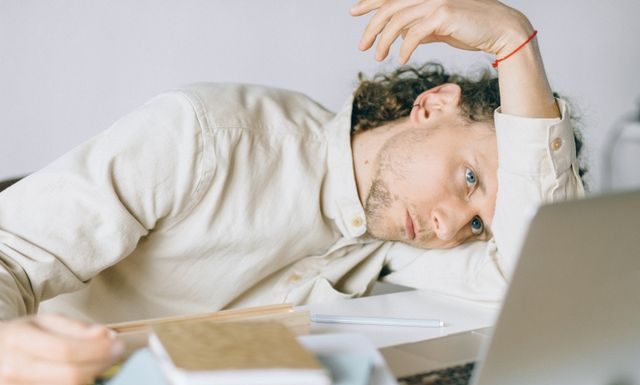 How to Select Office Furniture That Prevents Repetitive Strain and Chronic Fatigue
