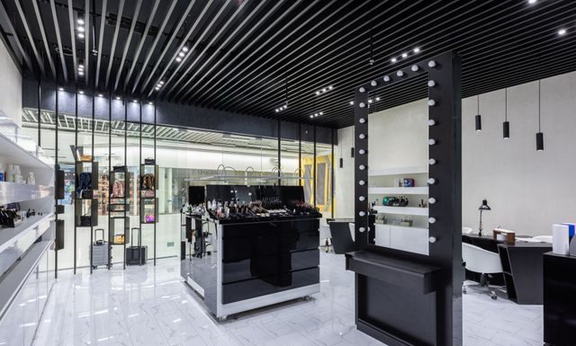 Modern Retail Shop Furniture: Design, Functionality & Style