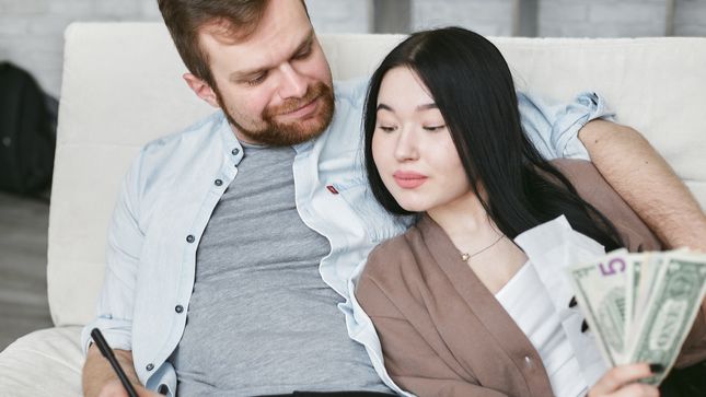 How Couples Can Build Stronger Financial Habits Together