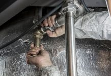 How Hiring A Plumber In Kansas City Prevents Winter Pipe Bursts