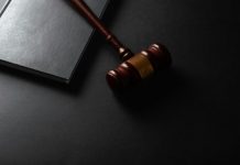 How Implementing Strategic Legal Advisory Services Minimizes Compliance Risks