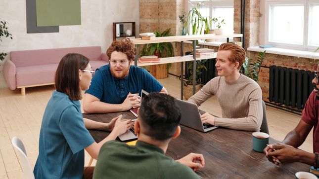 How to Automate the Admin Work After Every Meeting