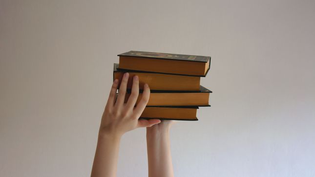 How to Find the Right Self-help Books for Personal Development