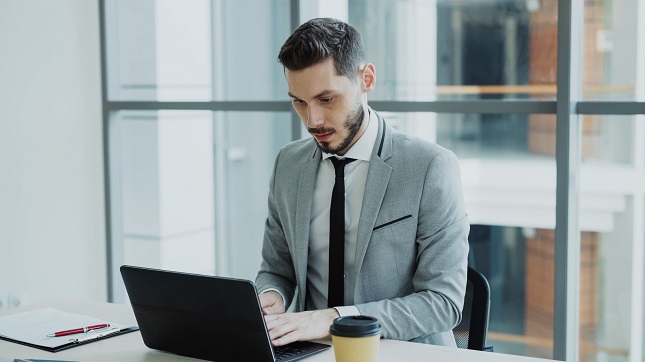 How to Turn Industry Experience Into an Independent Service Business